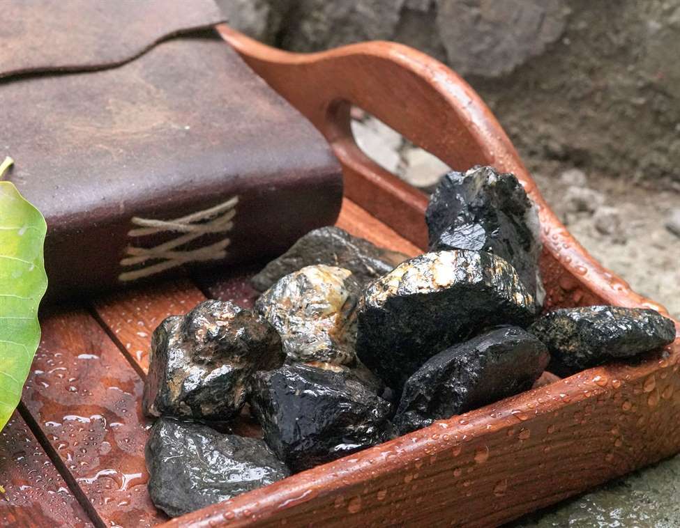 Black Agate Rough/Raw Natural Crystal for Tumbling Chakra Balancing