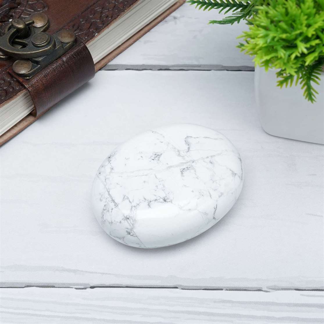 Howlite Crystal Palmstone (Stress Relief, Facilitate Calmness)