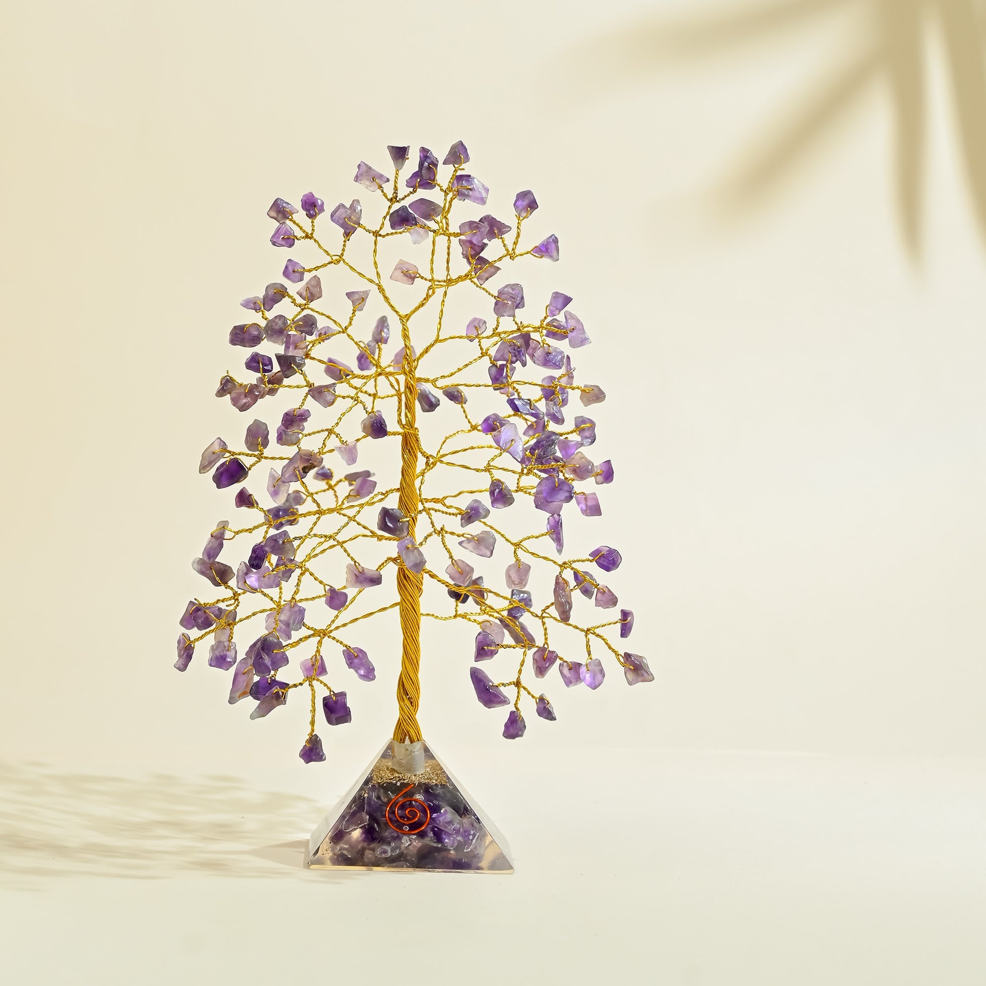 Amethyst Crystal Tree – Orgone Pyramid Energy Tree for Meditation, Relaxation & Modern Spaces