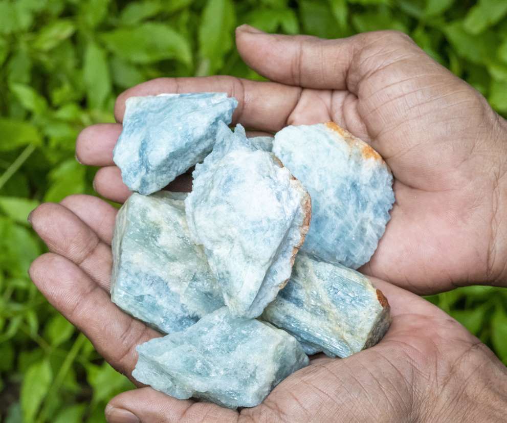 Aquamarine Rough/Raw Natural Crystal for Tumbling Chakra Balancing