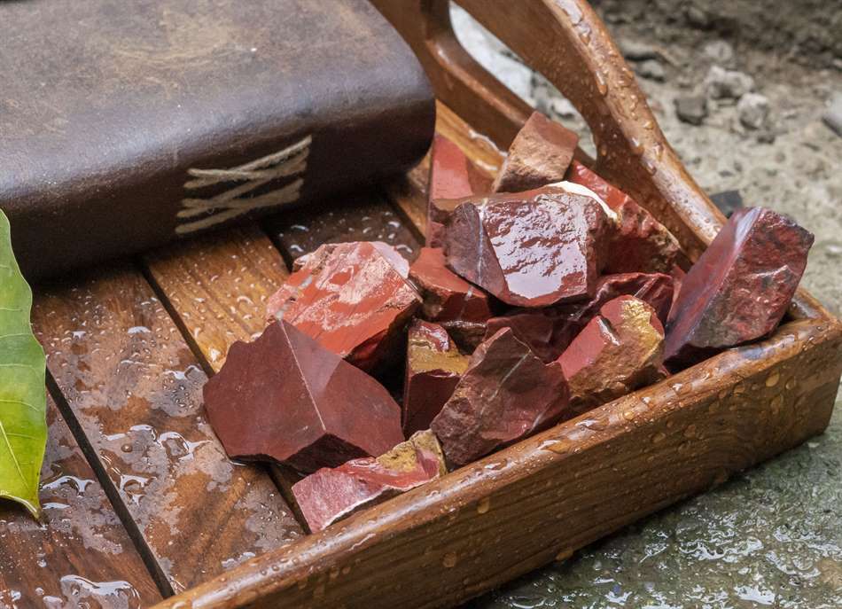 Red Jasper Raw Rough/Raw Natural Crystal for Chakra Balancing