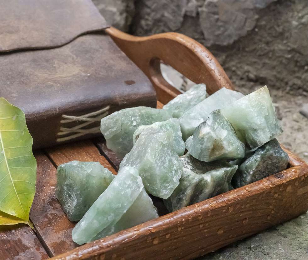 Green Jade Rough/Raw Natural Crystal for Tumbling Chakra Balancing