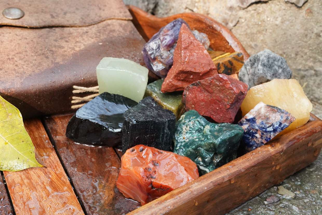 Assorted Rough/Raw Natural Crystal for Tumbling Chakra Balancing